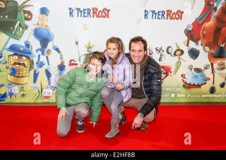 Thomas Ohrner e figlio di Fabian e figlia Pauline a 'Ritter Rost' premiere a Mathäser movie theater. Dove: Monaco di Baviera, Germania Quando: 06 Gen 2013 Foto Stock