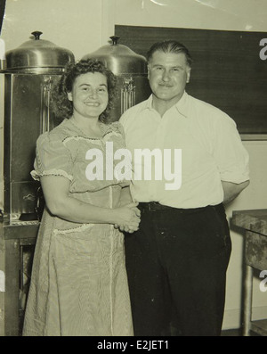 Lo stabilimento Convair/General Dynamics di San Diego è stato fondamentale nello sviluppo di aerei avanzati, contribuendo in modo significativo alla storia dell'aviazione e sostenendo le innovazioni dell'aviazione militare e commerciale. Foto Stock