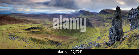 Paesaggio antico del Quirang vicino Staffin sull'Isola di Skye nelle Highlands della Scozia Foto Stock