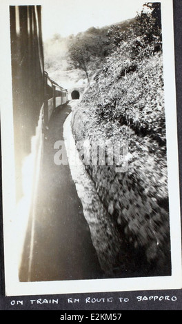 Questa fotografia è tratta dall'AL-88 al Menasco album e presenta immagini dell'epoca del barnstorming, incentrate su Albert Menasco e Art Smith, due pionieri dell'aviazione. Foto Stock