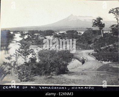 Questa immagine tratta dall'album al Menasco cattura i momenti chiave della carriera dei pionieri dell'aviazione Albert Menasco e Art Smith, noti per il loro lavoro nel barnstorming e nei primi voli acrobatici. Foto Stock