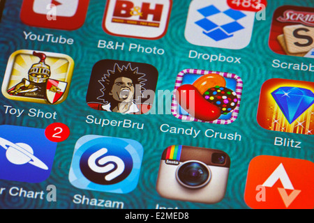 Candy Crush game app su iPhone 5 Foto Stock