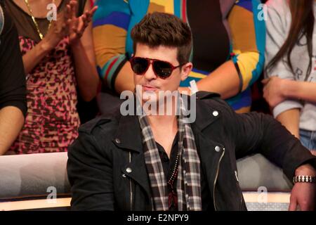 Il Bet 106 e del parco la nastratura in New York City con: Robin Thicke dove: NY, NY, Stati Uniti quando: 15 Gen 2013 Foto Stock