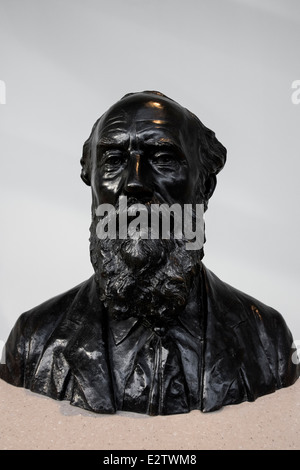 Busto di William Thomson, primo Baron Kelvin. Museo Nazionale di Scozia, Edimburgo, Scozia Foto Stock