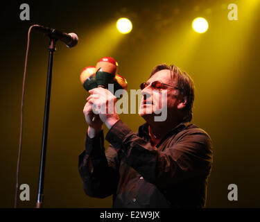 Southside Johnny esegue al Seminole Hard Rock Hotel e Casino' Hard Rock Live! Dotato di: Southside Johnny dove: Hollywood, FL, Stati Uniti quando: 07 Mar 2013 Foto Stock