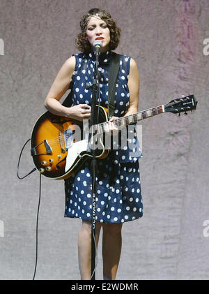 Gaby Moreno compie durante il Ricardo Arjona concerto come parte del "etamorphosis World Tour 2013" presso American Airline Arena offre: Gaby Moreno dove: Miami, Florida, Stati Uniti quando: 09 Mar 2013 Foto Stock