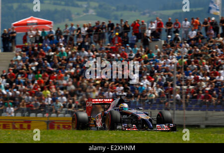 Motorsports: FIA Formula One World Championship 2014, il Grand Prix di Austria, #25 Jean-Eric Vergne (FRA, la Scuderia Toro Rosso), Foto Stock