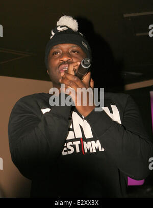 Lethal Bizzle performing live al Club di schiacciare con: Lethal Bizzle dove: Telford, Regno Unito quando: 30 Mar 2013 Foto Stock