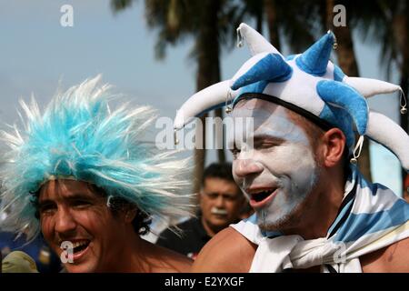 2014 FIFA World Cup Brasile. Ventole argentino a Copacabana Beach per guardare la partita contro l'Iran, giocato in Belo Horizonte. Rio de Janeiro, Brasile, 21 Giugno, 2014. Foto Stock