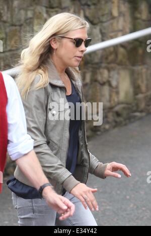 Chelsy Davy a Alnwick Castle a seguito di una prova prima di Percy wedding di Thomas Van Strabenzee dotate: Chelsy Davy dove: Alnwick , Northumberland, Regno Unito quando: 21 Giu 2013 Foto Stock