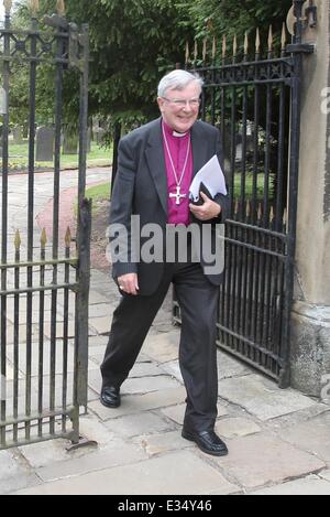 Chelsy Davy a Alnwick Castle a seguito di una prova prima di Percy wedding di Thomas Van Strabenzee dotate: Rev Paul Scott dove: Alnwick , Northumberland, Regno Unito quando: 21 Giu 2013 Foto Stock