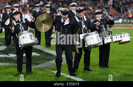 Hamilton, la Nuova Zelanda. Il 21 giugno, 2014. La banda della marina militare. Nuova Zelanda All Blacks contro l'Inghilterra. Internazionale di Rugby Union. Terzo test match della serie Steinlager, Hamilton. La Nuova Zelanda. Sabato 21 Giugno 2014. Credito: Azione Sport Plus/Alamy Live News Foto Stock