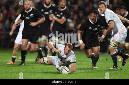 Hamilton, la Nuova Zelanda. Il 21 giugno, 2014. Chris Robshaw. Nuova Zelanda All Blacks contro l'Inghilterra. Internazionale di Rugby Union. Terzo test match della serie Steinlager, Hamilton. La Nuova Zelanda. Sabato 21 Giugno 2014. Credito: Azione Sport Plus/Alamy Live News Foto Stock