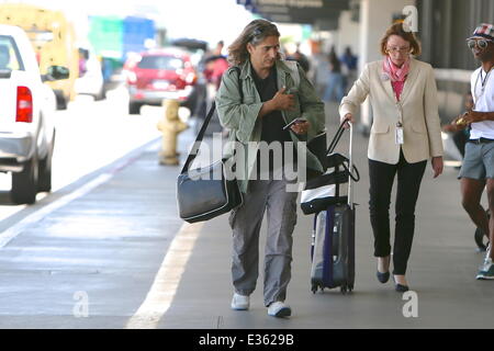 'Sopranos' star Michael Imperioli visto arrivare all'aeroporto LAX con: Michael Imperioli dove: Los Angeles, CA, Regno Stat Foto Stock