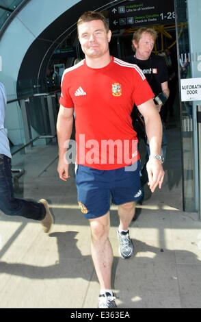 I deputati irlandesi del British & Irish Lions touch down presso l'aeroporto di Dublino con: Brian O'Driscoll dove: Dublino, Irlanda quando: 10 Lug 2013 Foto Stock