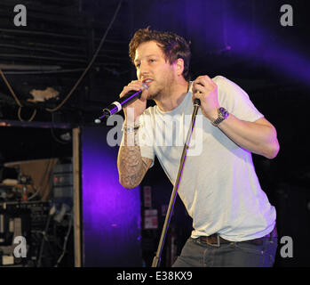 Matt Cardle e Melanie C effettuando in corrispondenza di G-A-Y con: Matt Cardle dove: Londra, Regno Unito quando: 17 Ago 2013h Foto Stock