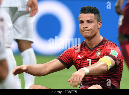 Manaus, Brasile. Il 22 giugno, 2014. Cristiano Ronaldo del Portogallo reagisce durante la Coppa del Mondo FIFA 2014 Gruppo G turno preliminare match tra Stati Uniti e Portogallo all'Arena Amazonia Stadium di Manaus, Brasile, 22 giugno 2014. Foto: Marius Becker/dpa/Alamy Live News Foto Stock