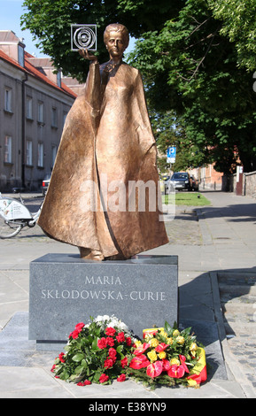 Statua di Maria Sklodowska Curie a Varsavia Foto Stock