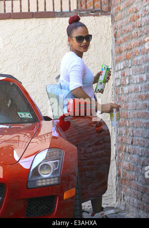 Christina Milian arriva alla prova studios per 'Dancing con le Stelle' dotata di: Christina Milian dove: Los Angeles, California, Stati Uniti quando: 10 Set 2013 Foto Stock