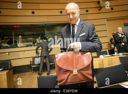 Lussemburgo Il Lussemburgo. Il 23 giugno, 2014. Il Ministro degli esteri francese Laurent Fabius durante il Consiglio dei Ministri esteri Ue (FAC) al Consiglio europeo ha sede a Lussemburgo il 23.06.2014 . All'ordine del giorno dei ministri europei : Ucraina, Libia, Siria e Iraq. Credito: Wiktor Dabkowski/ZUMAPRESS.com/Alamy Live News Foto Stock