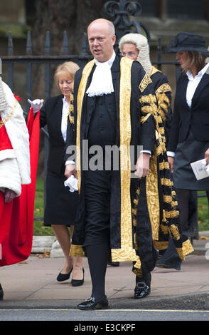 I giudici a piedi verso le Case del Parlamento dopo aver frequentato il loro servizio annuale presso l'Abbazia di Westminster. Dotato di: Giustizia Secr Foto Stock