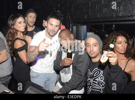 Brody Jenner notte al Roxxy con Julie Dorenbos e Susie Celek dotate: Kacie McDonnell,Rocco,Maxwell su Q102x,Susie Celek,MikeyPDaCav5,DJVice dove: Philadelphia, PA, Stati Uniti quando: 19 Ott 2013 Foto Stock