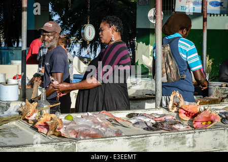 St. Johns pubblico Mercato del Pesce, St. John's, Antigua Foto Stock