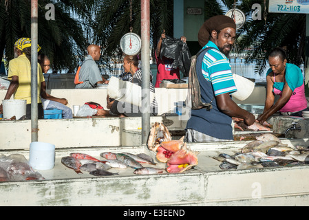 St. Johns pubblico Mercato del Pesce, St. John's, Antigua Foto Stock