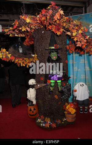 Figli di anarchia era la tendenza scelta per il Kelly e Micheal Show per la festa di Halloween con: Vincitore del Kelly e Micheal mostrano dove: New York, NY, Stati Uniti quando: 31 Ott 2013 Foto Stock