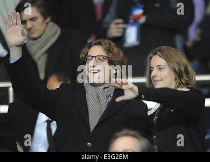 Celebrità guarda Paris Saint German prendere su R.S.C. Anderlecht nella UEFA Champions League Gruppo C corrispondono al Parc des Princes dotate: Pierre Sarkozy,Jean Sarkozy dove: Parigi, Francia Quando: 05 Nov 2013 Foto Stock