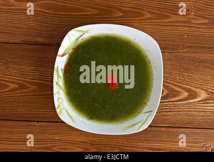 Mulukhiyah un vegetale in Medio Oriente e Nord Africa.Cucina usato nella cucina egiziana Foto Stock