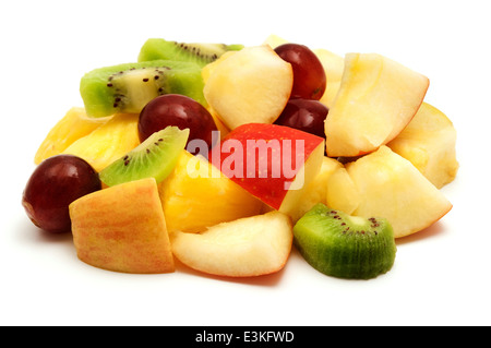 Insalata di frutta su sfondo bianco Foto Stock