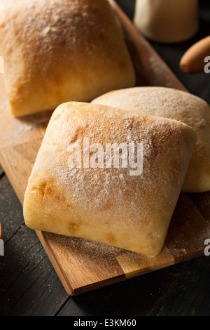 Freschi Fatti in casa Panini Ciabatta pronto a mangiare Foto Stock