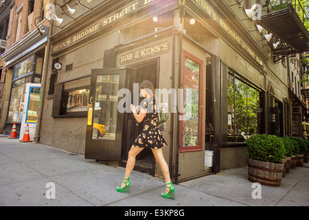 Il Broome Street Bar sulla West Broadway in Soho a New York Foto Stock