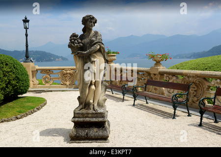 Villa Balbianello giardini giardino statua , Lenno, Lago di Como, Italia Foto Stock