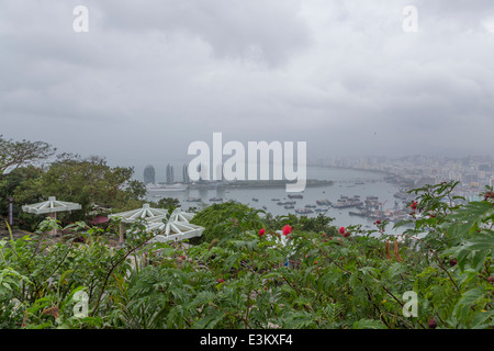 Amante Isola e Monkey Hill il bianco Tingchao Pavilion (un padiglione per l'ascolto della marea) Foto Stock