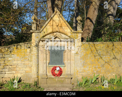 War Memorial nel tradizionale villaggio Cotswold di Stanton, tra Broadway e Winchcombe nel Gloucestershire, Inghilterra, Regno Unito Foto Stock