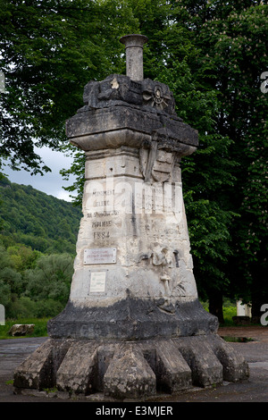 Un monumento per il marchese de Jouffroy d'Abbans, Baume-les-Dames, Franche-Comté, Doubs, Francia Foto Stock