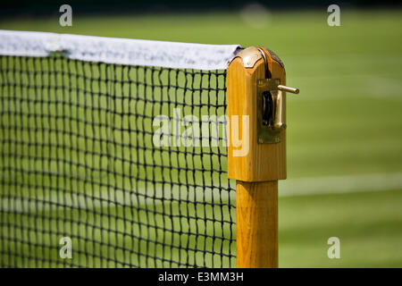 Il torneo di Wimbledon, Londra, Regno Unito. Il 25 giugno, 2014. Campo da tennis, Wimbledon, AELTC, Netpost con net foto: Tennisimages/Henk Koster/Alamy Live News Foto Stock