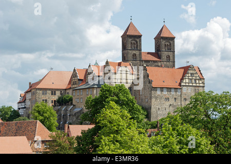 Castello e San Servitii Chiesa, patrimonio culturale mondiale Quedlinburg, Sassonia Anhalt, Germania Foto Stock