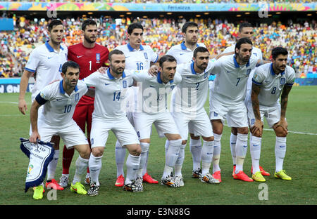 Fortaleza Brasile. Il 24 giugno 2014. La Grecia i giocatori posano per una foto prima di un gruppo C match tra la Grecia e la Costa d'Avorio del 2014 FIFA World Cup al Estadio Castelao Stadium di Fortaleza, Brasile, 24 giugno 2014. Credito: Cao può/Xinhua/Alamy Live News Foto Stock