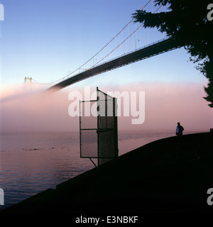 Vista del Parco di Stanley seawall con bridge, Vancouver, Canada Foto Stock