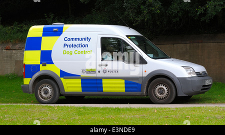 Una protezione comunitaria dog control van England Regno Unito Foto Stock