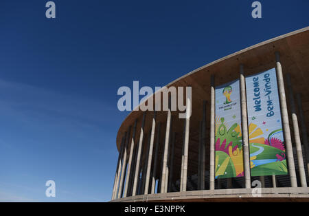 Brasilia, Brasile. Il 26 giugno, 2014. Vista generale dello stadio prima della Coppa del Mondo FIFA 2014 Gruppo G turno preliminare match tra il Portogallo e il Ghana al Estadio Nacional Stadium di Brasilia, Brasile, il 26 giugno 2014. Foto: Marius Becker/dp Credit: © dpa picture alliance/Alamy Live News Foto Stock