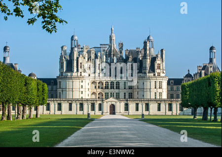 Il Royal Rinascimento francese Château de Chambord, uno dei castelli della Valle della Loira, Loir-et-Cher, Francia Foto Stock