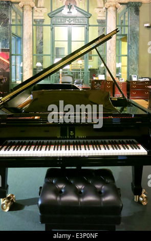 Un pianoforte in Steinway e figli Showroom, NYC, STATI UNITI D'AMERICA Foto Stock