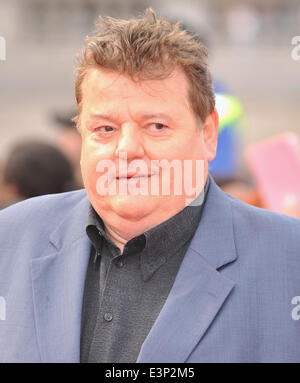 Londra, UK, UK. 7 Luglio, 2011. Robbie Coltrane assiste la prima mondiale di "Harry Potter ed il Deathly Hallows parte 2 " a Trafalgar Square. © Ferdaus Shamim/ZUMA filo/ZUMAPRESS.com/Alamy Live News Foto Stock