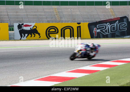 Suzuki GSX-R1000 di Voltcom Crescent Suzuki TEAM , guidato da LOWES Alex in azione durante la Superbike prove libere 4a Sessione Foto Stock