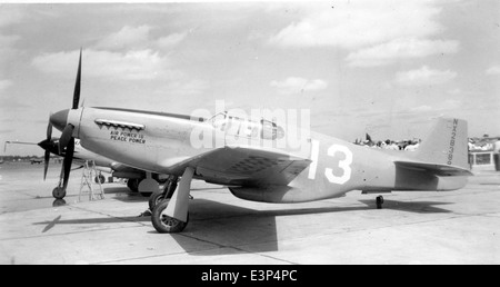 AL61A-383 North American P-51B 43-24760 NX28388 C47 Foto Stock