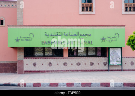 Ensemble artigianale, arti e mestieri centro di Marrakech, Marocco Foto Stock